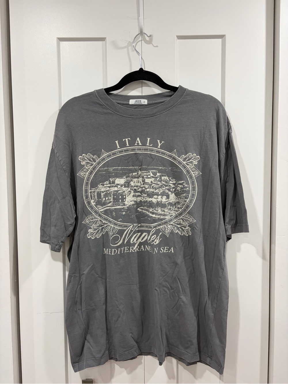 Ardene Gray Naples Graphic Short Sleeve Tee with Cream Print